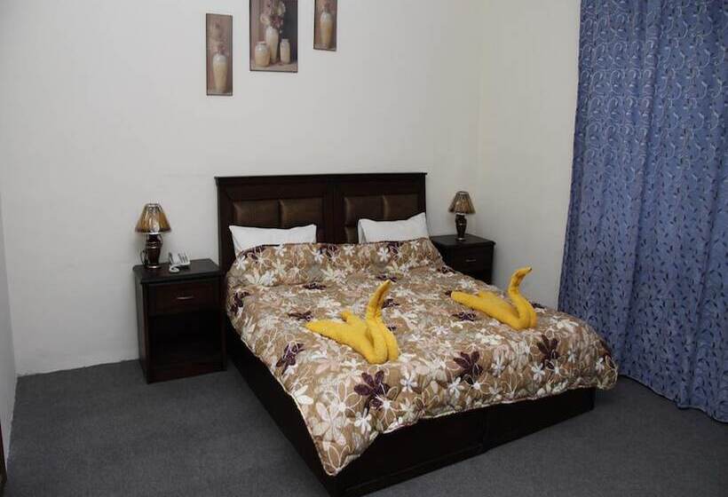 スタンダードシングルルーム, Kahramana