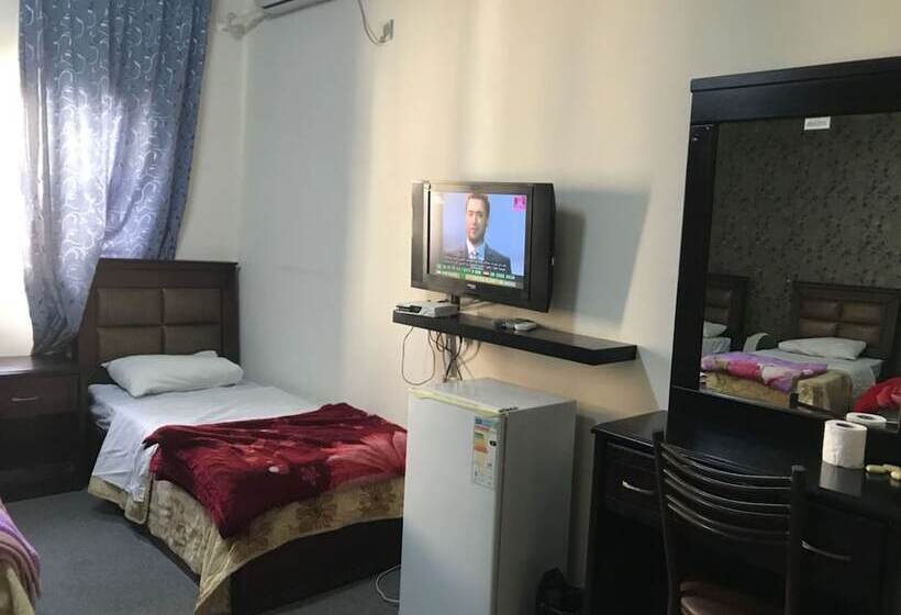 スタンダードトリプルルーム, Kahramana