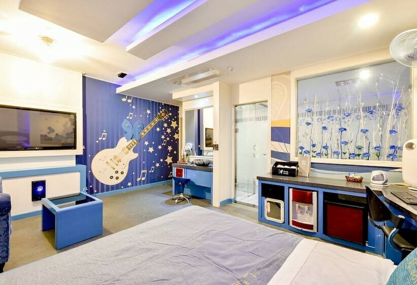 Номер Стандарт, Thebay