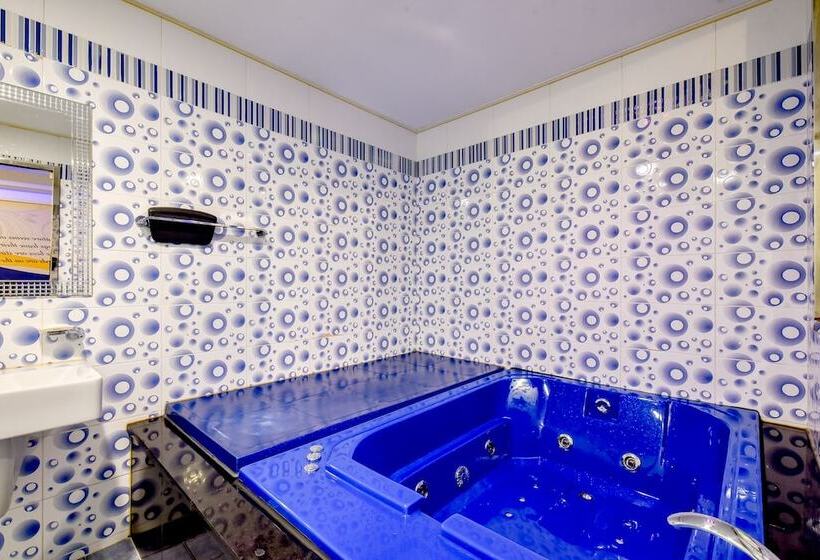 Номер Стандарт, Thebay