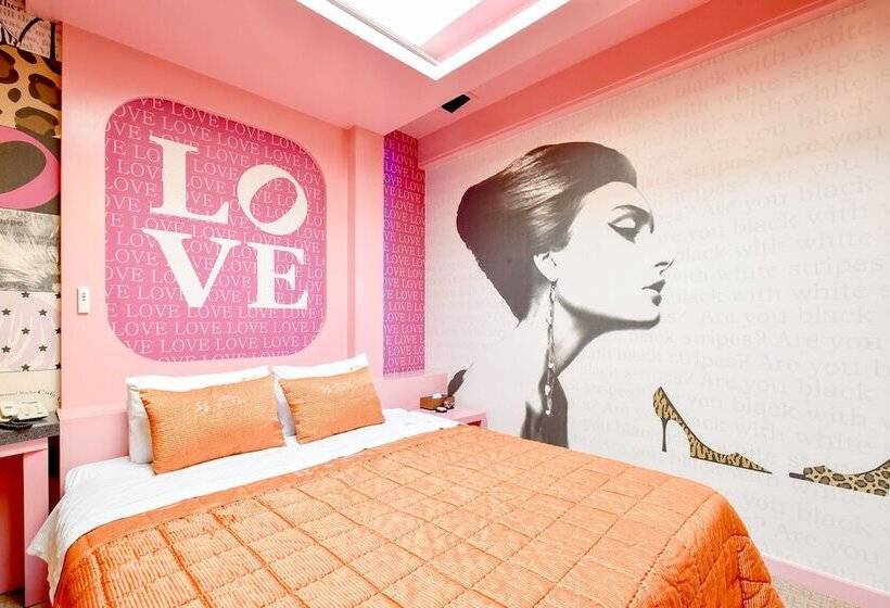 Номер Deluxe, Thebay