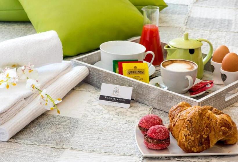 غرفة عائلية, Villa Truentum