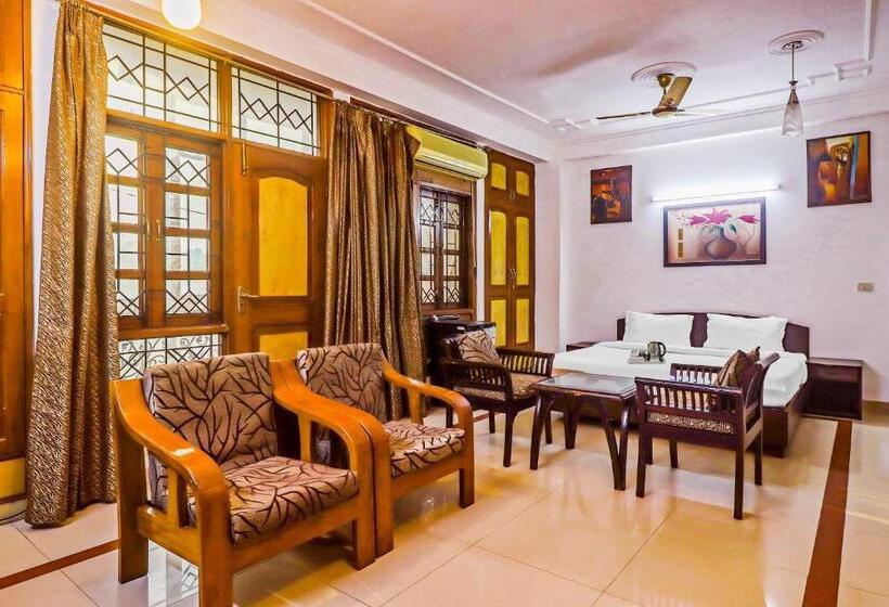 Quarto Triplo Clássico, Vm Residency