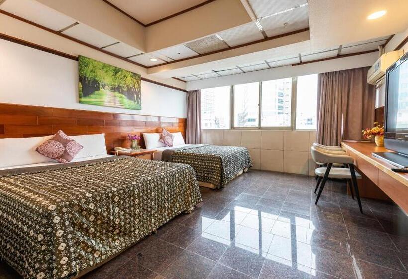 اتاق استاندارد چهار تخته, Yi Pin Business