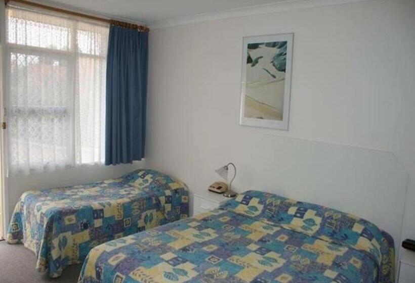 标准间, Nelsons Of Bridgetown