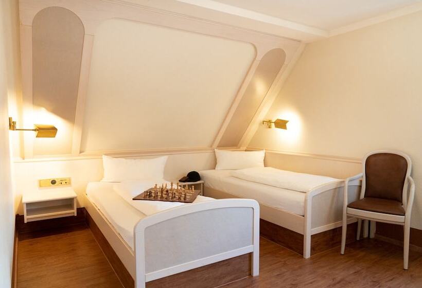 חדר סטנדרט, Hauser Der Villa Italia