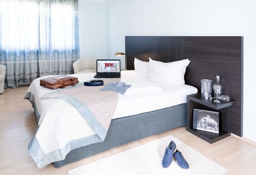 חדר קומפורט, Hauser Der Villa Italia