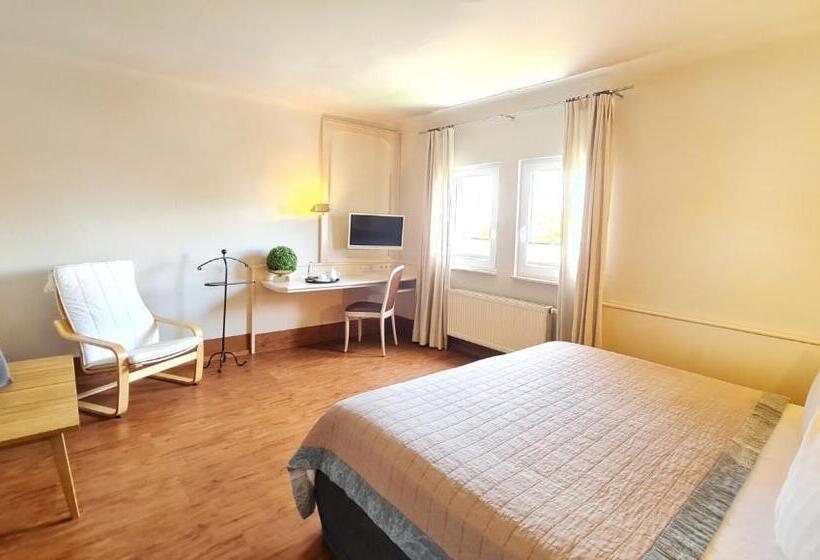 חדר קומפורט, Hauser Der Villa Italia