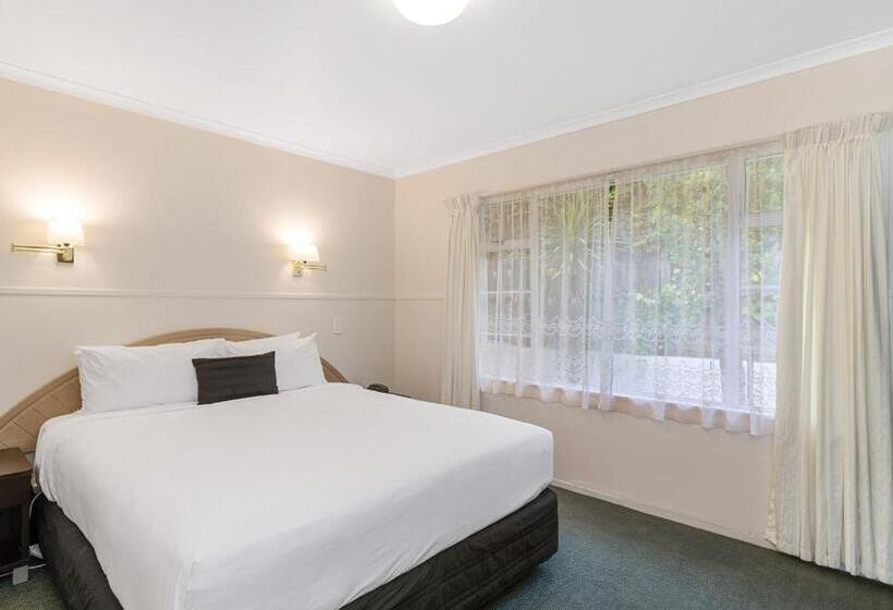 סוויטה דלוקס, Asure Prince Motor Lodge