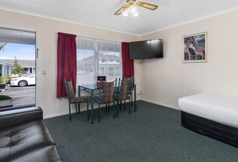 סוויטה, Asure Prince Motor Lodge