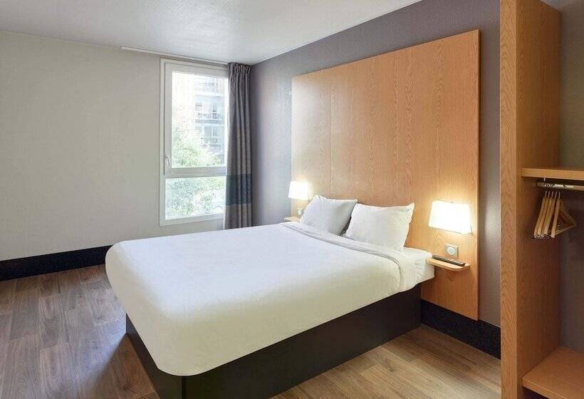 غرفة قياسية لذوى الاحتياجات الخاصة, B&b Hotel Orly Chevilly Marché International