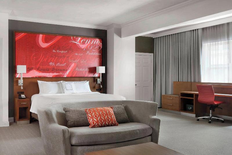 اتاق استاندارد با تخت بزرگ, Courtyard St. Louis Downtown/convention Center