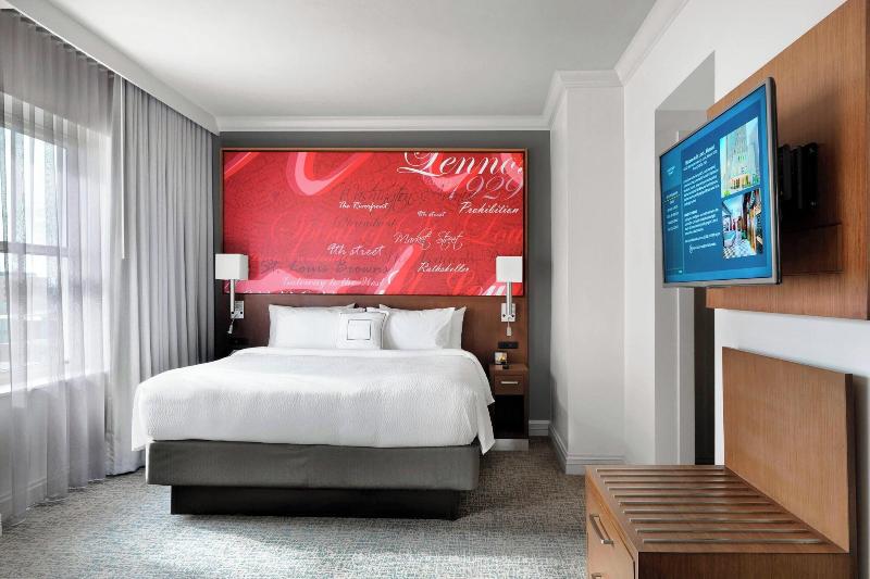 اتاق استاندارد با تخت بزرگ, Courtyard St. Louis Downtown/convention Center