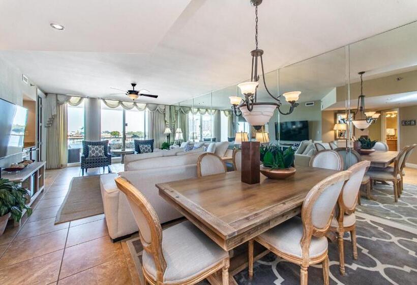 침실 2개 아파트, East Pass 407