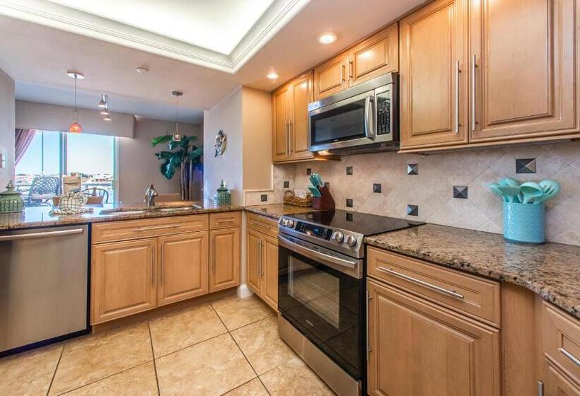 침실 2개 아파트, East Pass 407