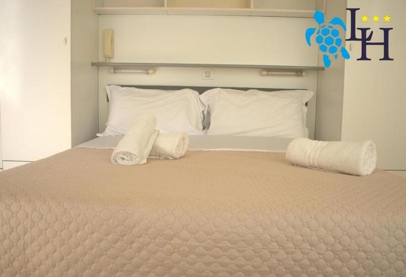 Triple Room Sea View, Lora Rda Luxury