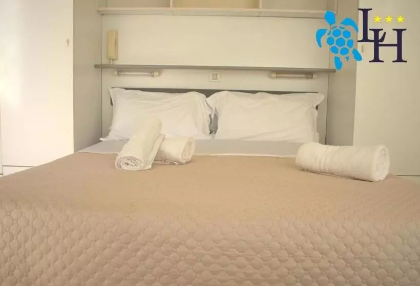 Triple Room Sea View, Lora Rda Luxury