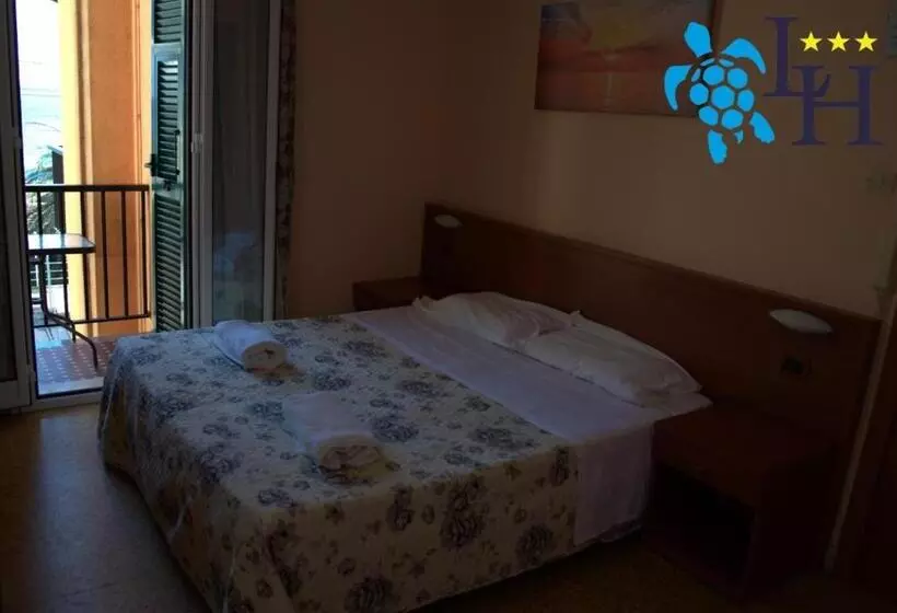 اتاق استاندارد با بالکن و چشمانداز دریا, Lora Rda Luxury