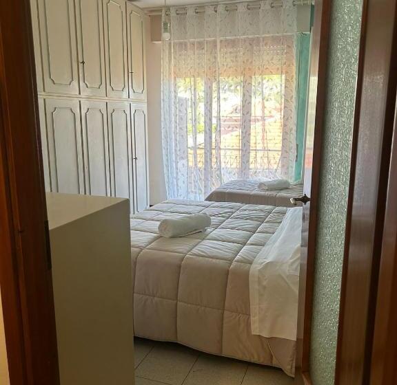 带1个卧室的带海景的公寓, Lora Rda Luxury