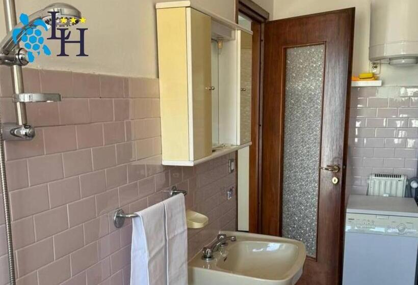 带2个卧室的公寓, Lora Rda Luxury