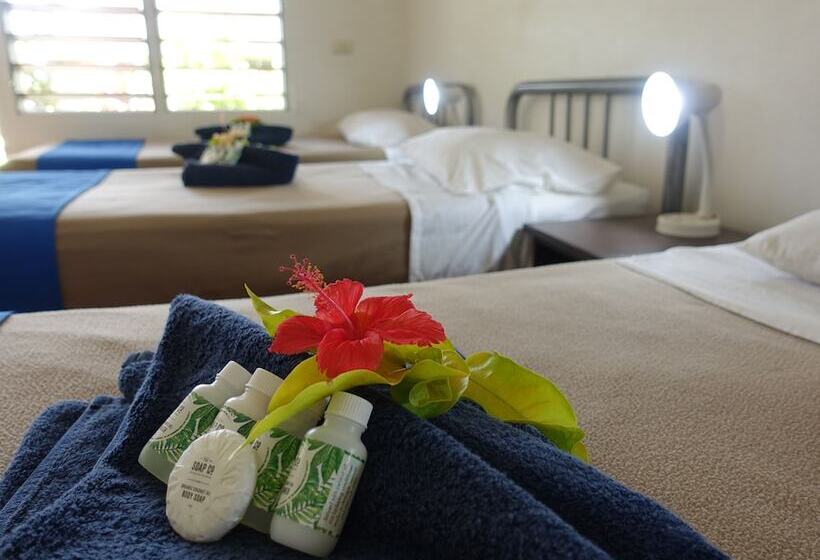 공동 객실, Oasis Palms