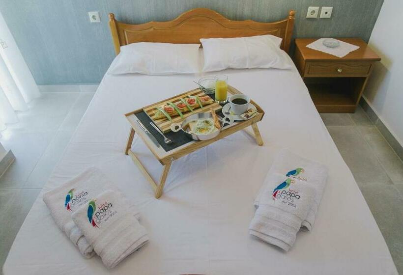 스탠다드 룸 가든 전망, Papagalos