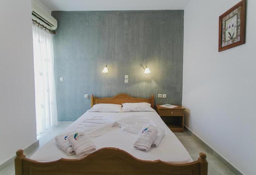 스탠다드 룸 가든 전망, Papagalos