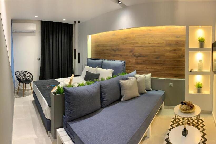 정원 전망 디럭스 3인룸, Papagalos