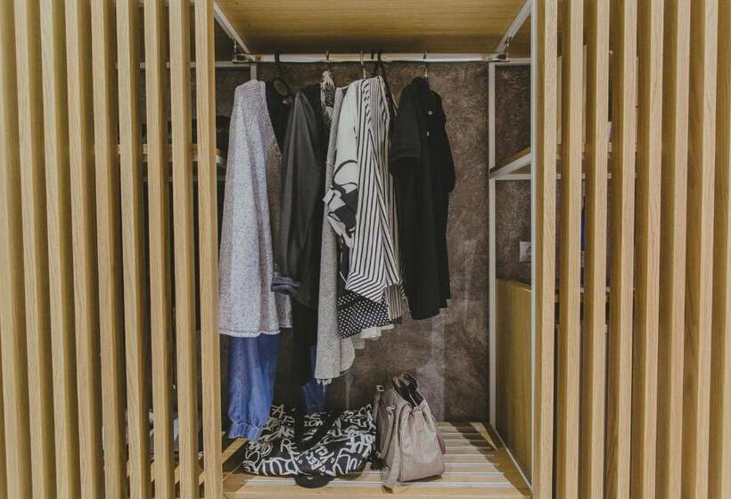 디럭스 룸 바다 전망, Papagalos