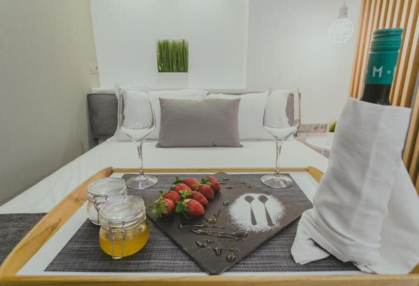 바다 전망 디럭스 3인룸, Papagalos