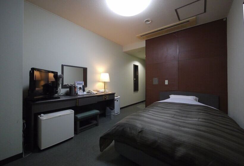 חדר סטנדרט יחיד, Route Inn Court Nirasaki