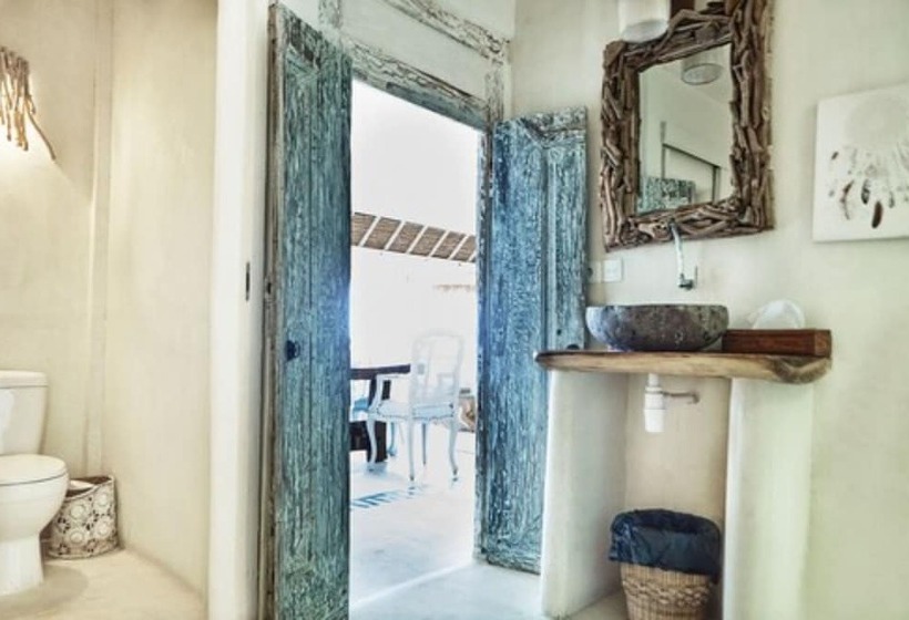 غرفة قياسية, Sal Secret Spot