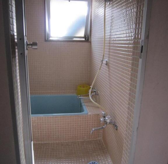 اتاق استاندارد چهار تخته, Shimaya