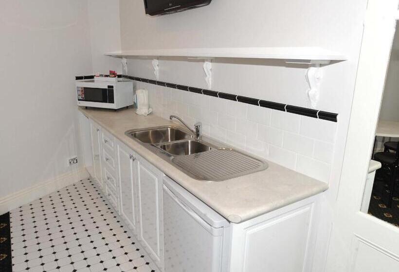 キングサイズベッドのデラックススイート, The Yarrawonga