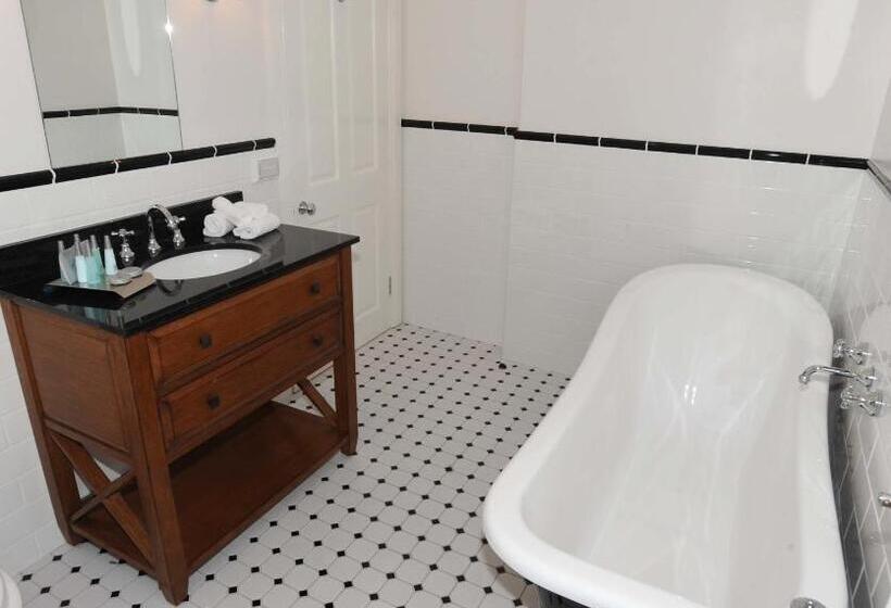 キングサイズベッドのスイートルーム, The Yarrawonga