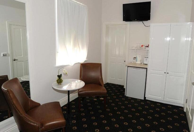 スタンダードルーム, The Yarrawonga