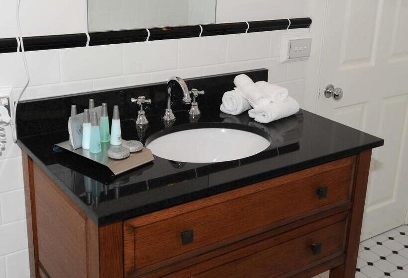 スタンダードルーム, The Yarrawonga