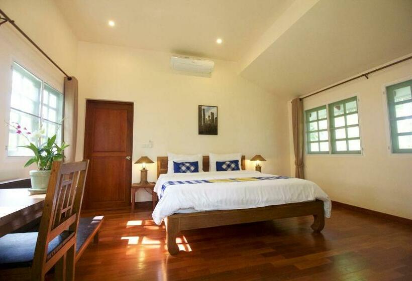 스탠다드 룸 킹사이즈 침대, Monoceros Resort