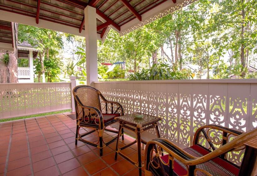 디럭스 룸, Monoceros Resort