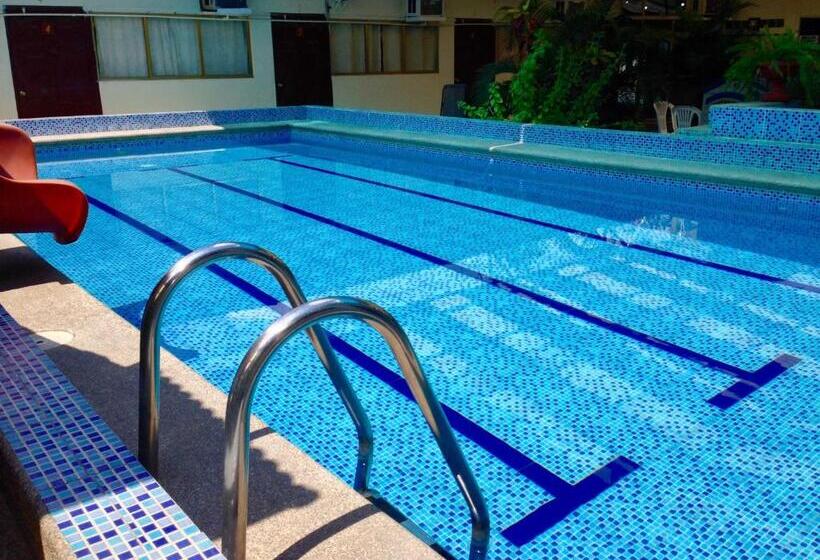 חדר יחיד נוף בריכה, Mundialcity