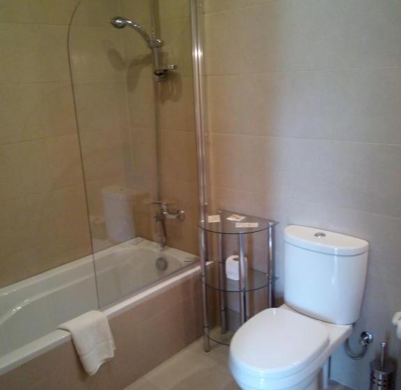 سوییت لوکس, Point De Vue Guesthouse