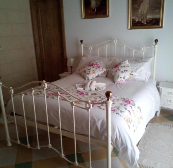 سوییت لوکس, Point De Vue Guesthouse