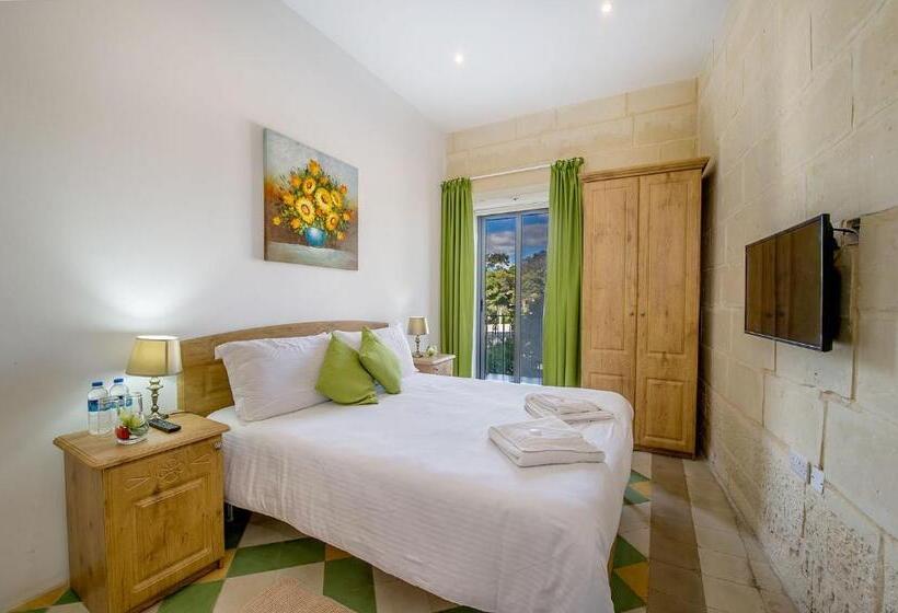 اتاق استاندارد, Point De Vue Guesthouse