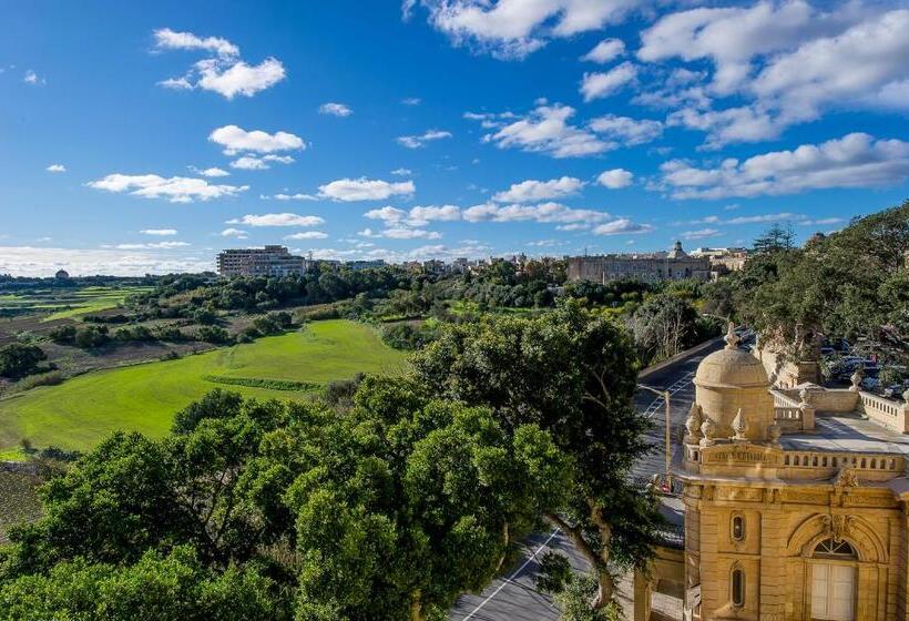 اتاق استاندارد با چشم‌انداز, Point De Vue Guesthouse