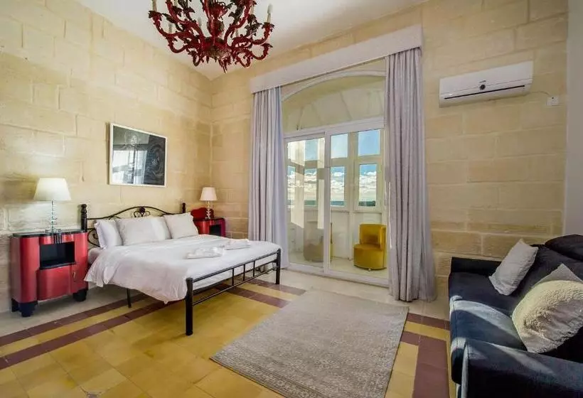 اتاق استاندارد با چشم‌انداز, Point De Vue Guesthouse