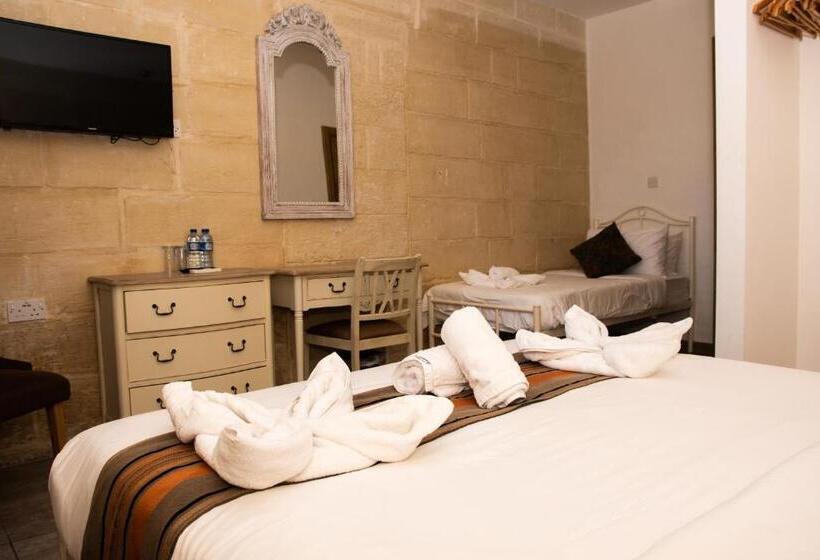 اتاق سوپریور, Point De Vue Guesthouse