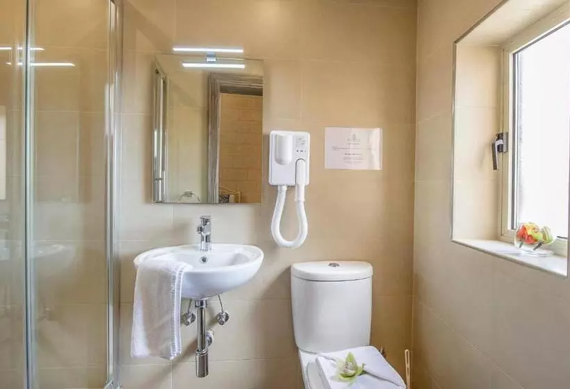 اتاق سوپریور, Point De Vue Guesthouse