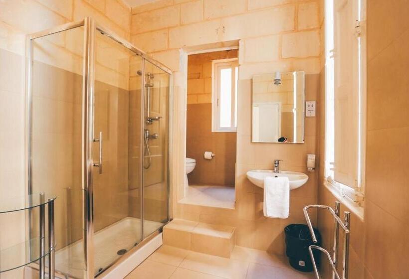اتاق استاندارد, Point De Vue Guesthouse