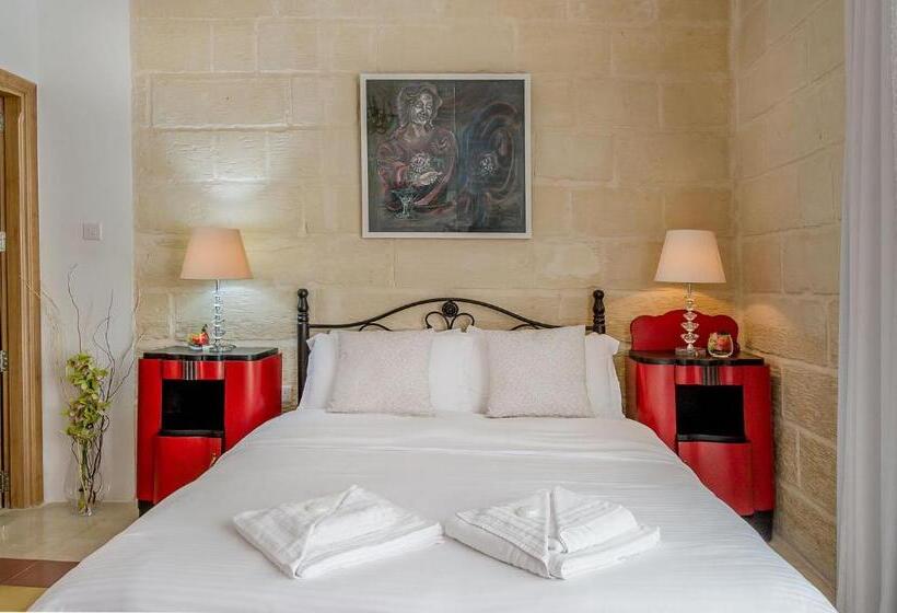 سوییت لوکس, Point De Vue Guesthouse