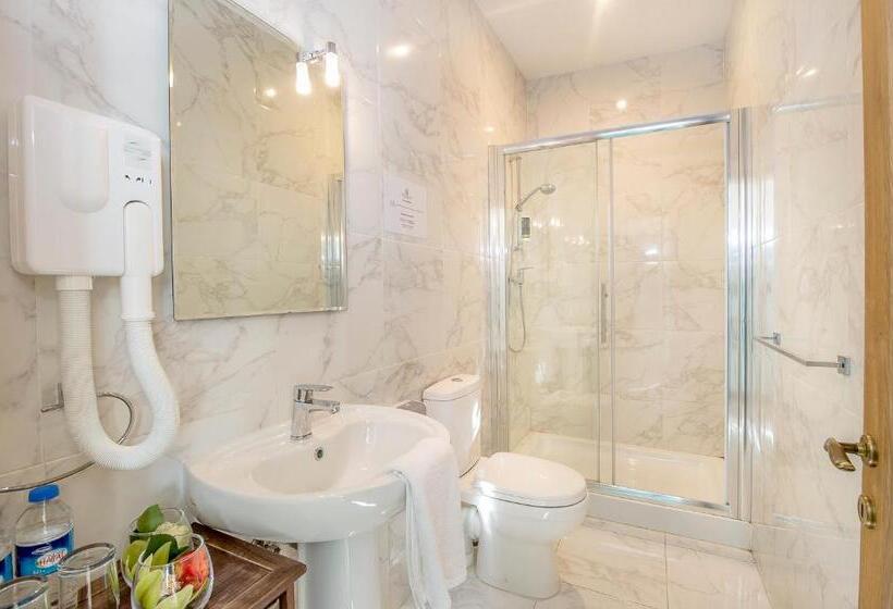 اتاق استاندارد با بالکن, Point De Vue Guesthouse